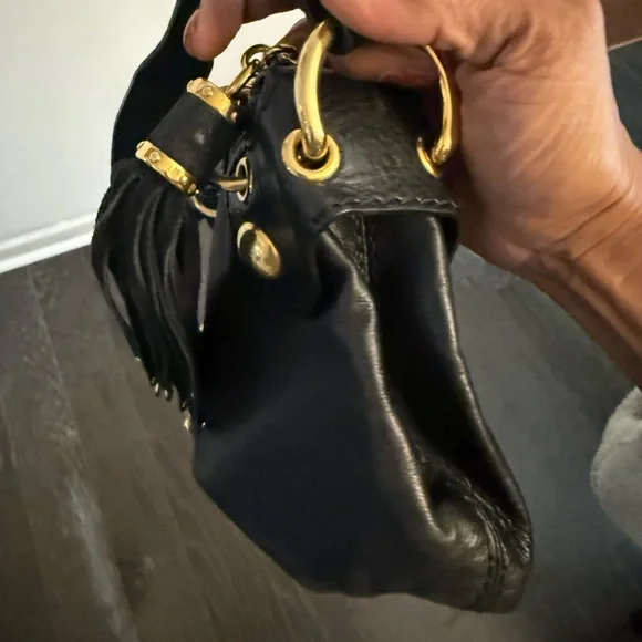 Gucci Black and Gold Shoulder Bag - Picture 8 of 10